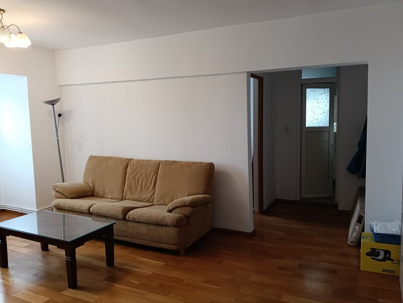 Calea Vacaresti, apartament renovat, vedere superba, nou, primul chirias,